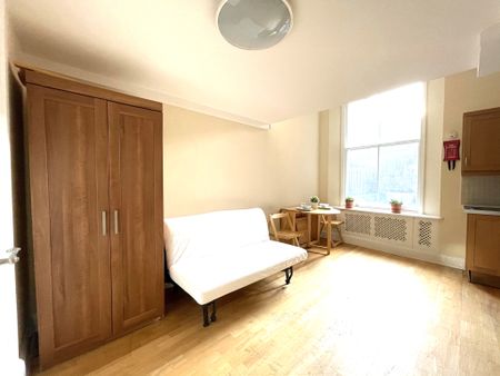 Kensington Gardens Square, Bayswater, W2 - Photo 2