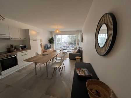 Location Appartement 3 pièces 63m² LES SABLES D OLONNE 85100 - Photo 2