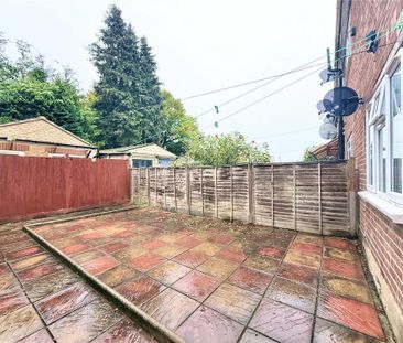 2 bedroom terraced house to rent - Photo 5