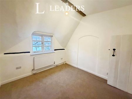 3 bedroom detached house to rent - Photo 4