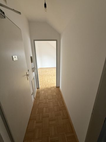 Jakomini/Steyrergasse - Charmante Wohnung mit Blick auf Schlossberg frisch in Sanierung - Photo 4