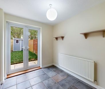 2 bedroom terraced house to rent - Photo 2