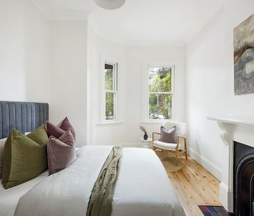 Newly renovated home in prime locale - Photo 5