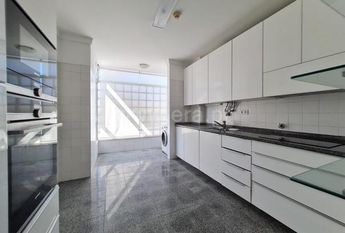 Apartamento T4 em Lisboa