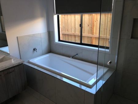 STUNNING FAMILY HOME - Photo 5