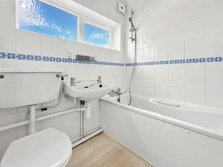 St. Marys Avenue, Hailsham, East Sussex, BN27 - Photo 5