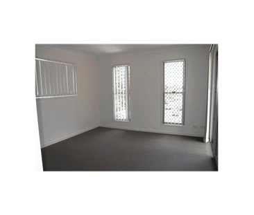 Double Car Garage! - Photo 4