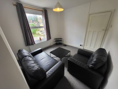 Penryn, Cornwall - Photo 2