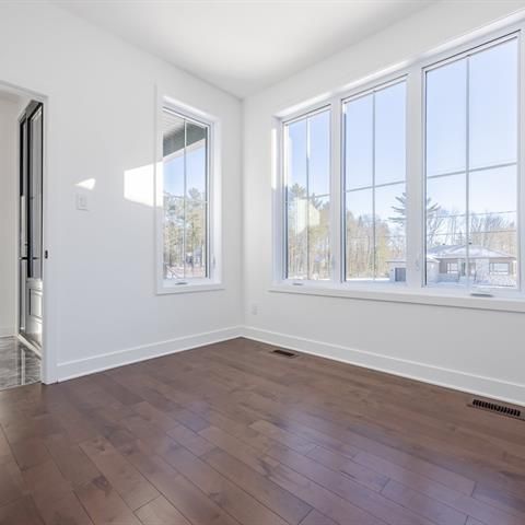 114 Rue de Liège - Photo 1