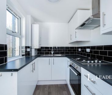 2 bedroom terraced house to rent - Photo 5