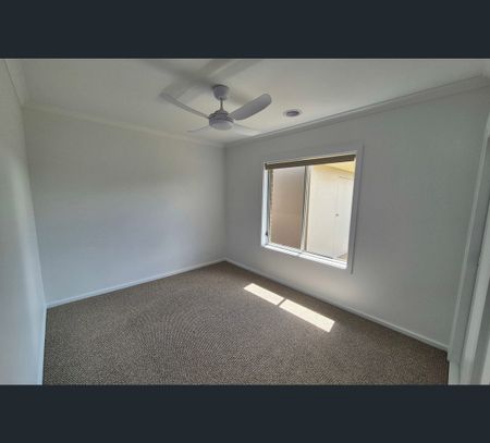 12 Shellbrook Avenue, Thurgoona, NSW 2640 - Photo 3