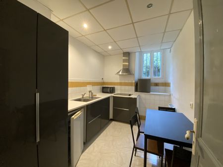 Location Appartement 2 pièces 40m² CASTELNAUDARY 11400 - Photo 4