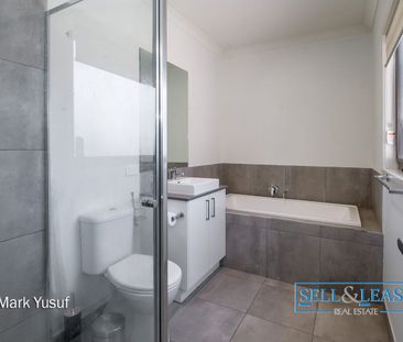 Available Now ! Modern Living in a Convenient Narre Warren Location - Photo 6