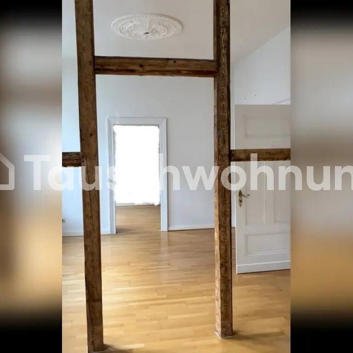TAUSCHWOHNUNG Altbauwohnung mit Stuck und freistehenden Balken - Photo 1