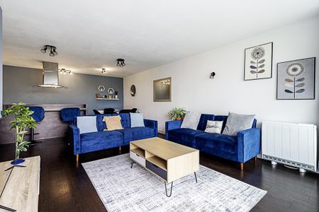 2 bedroom flat to rent - Photo 4