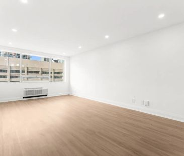 Charles West — 1 Bedroom Suite - Photo 3