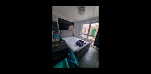 1 Bed Flat, Lindsey Close, CR4 - Photo 2