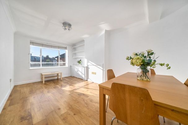 3 bedroom flat to rent - Photo 1