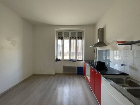 Location maison 5 pièces 110 m² à Saint-Pierre-de-Bœuf (42520) - Photo 1