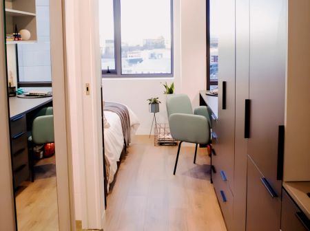 Studio Upper - Photo 3