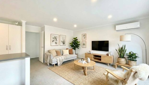 Immaculate home! - Photo 1