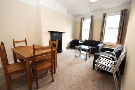 Wellsway, Bath, Bath - Photo 2