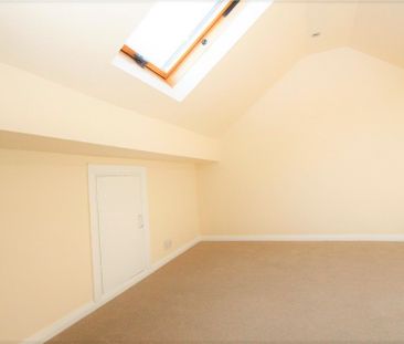 Hounslow, TW3, London - Photo 5