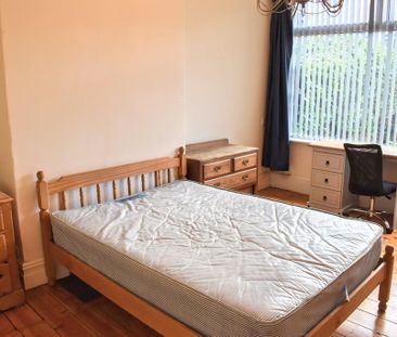 6 bedroom terraced house to rent - Photo 4