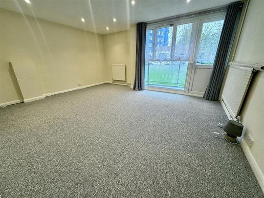 3 bedroom maisonette to rent - Photo 1