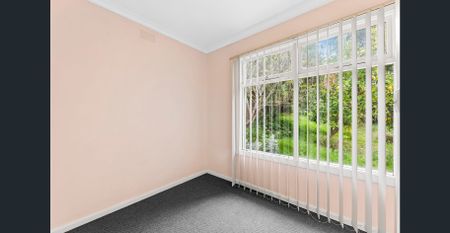 Spacious Family Home in Prime Location - Photo 4