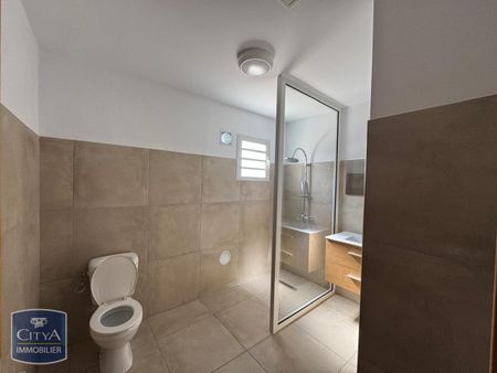Location Maison 4 pièces 79m² PETITE ILE 97429 - Photo 4