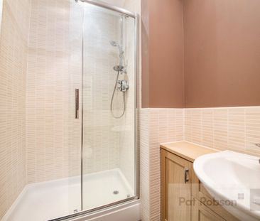 Featherstone Grove, Gosforth - Photo 3