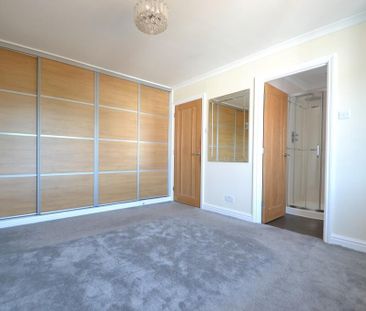 4 bedroom detached house to rent - Photo 5