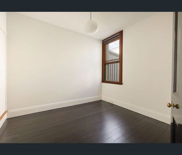 Two bedroom terrace with city views - Photo 3