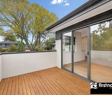 Great Location! With 2 Bedroom, 1 Bathroom & Car Space - Photo 5