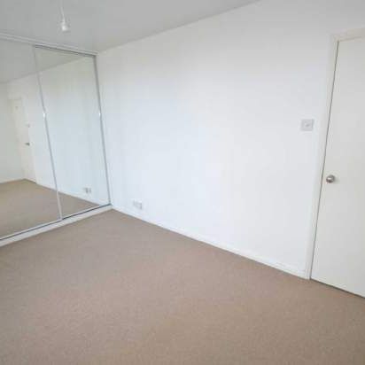 2 bedroom property to rent in Prenton - Photo 1