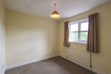 Montrose Close, Macclesfield, SK10 - Photo 2