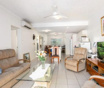 Modern unfurnished apartment close to the CBD - Photo 1