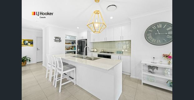 Modern Family Home - Photo 1