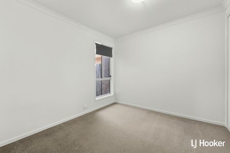 108 Hollows Circuit, Macgregor ACT, Belconnen - Photo 5