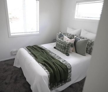 Modern Living on Naylor - Photo 4