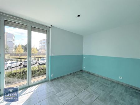 Location Appartement 4 pièces 98m² MONTAUBAN 82000 - Photo 3