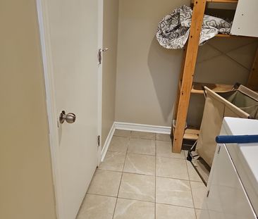 For Lease - 2107 Wincanton Crescent, Mississauga, Ontario - Photo 6