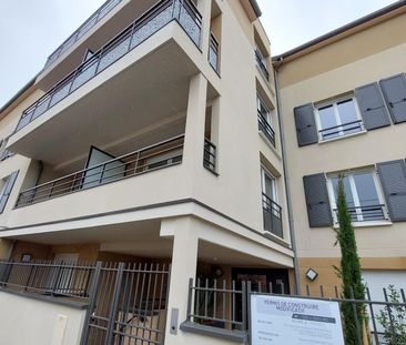 location Appartement T2 DE 45.48m² À BRIE COMTE ROBERT - Photo 2