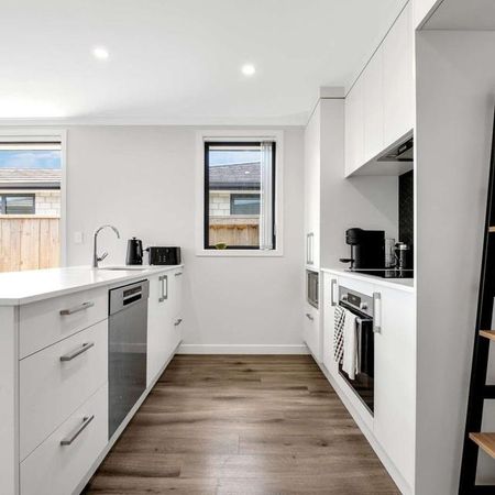 Modern Duplex 2 Bedroom in Papamoa - Photo 5