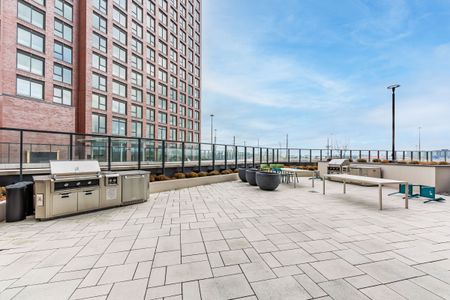 For Lease - 5 York Garden Way Unit# 502, Toronto, Ontario - Photo 5