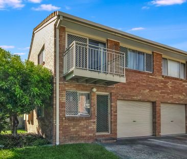 Three Bedroom Townhouse Close to the Seagulls Club and the Tweed River - Photo 6