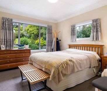 Private and Peaceful Belleknowes Home - Photo 4