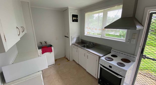 Two bedroom, Mt Wellington - Photo 1