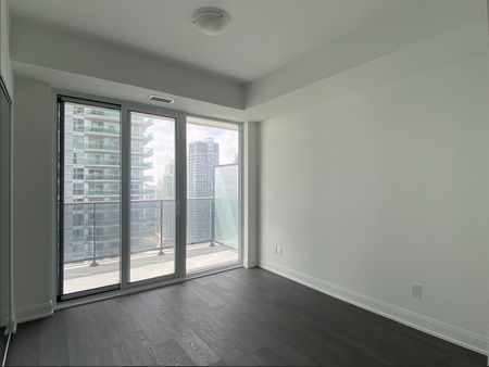 For Lease - 70 Annie Craig Drive Unit# 3206, Toronto, Ontario - Photo 3